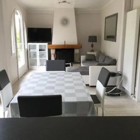 Mondesir A Classee 3 Etoiles Vakantiehuis