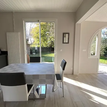 Holiday home Mondesir A Classee 3 Etoiles
