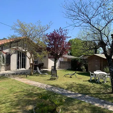 Mondesir A Classee 3 Etoiles * Andernos-les-Bains
